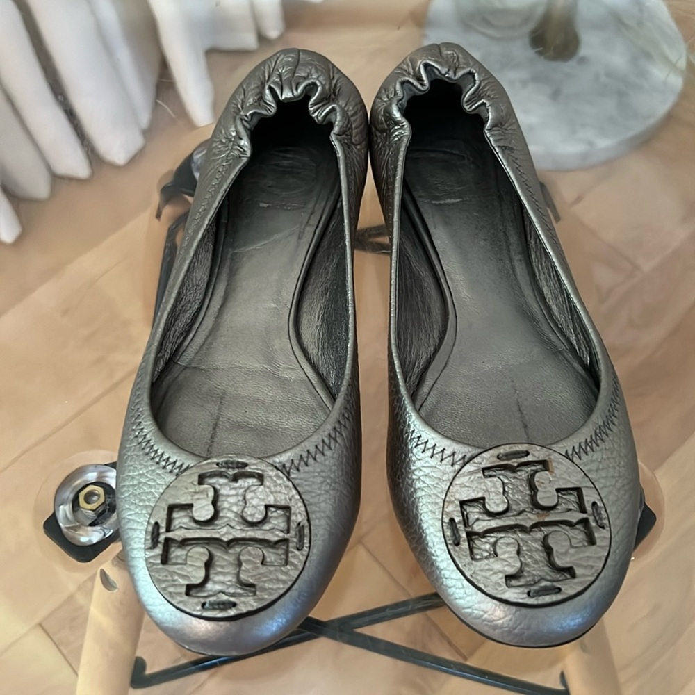 Tory Burch Minnie Travel Ballet Metallic / Gunmetal